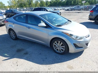 HYUNDAI HYUNDAI ELANTRA SE