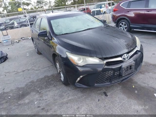 TOYOTA TOYOTA CAMRY SE