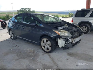 TOYOTA TOYOTA PRIUS FIVE