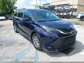 TOYOTA TOYOTA SIENNA XLE