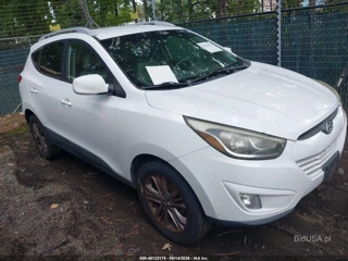 HYUNDAI HYUNDAI TUCSON SE