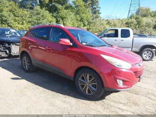 HYUNDAI HYUNDAI TUCSON SE