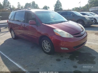 TOYOTA TOYOTA SIENNA XLE
