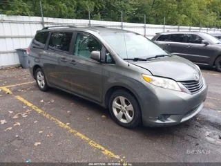 TOYOTA TOYOTA SIENNA LE V6