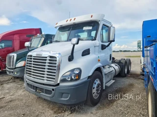 FREIGHTLINER CASCADIA 113