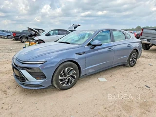 HYUNDAI SONATA HYBRID BLUE