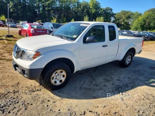 NISSAN FRONTIER S