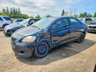 TOYOTA YARIS BASE