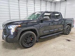 TOYOTA TUNDRA SR5