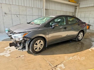 NISSAN VERSA S