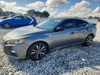 NISSAN ALTIMA SR