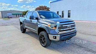 TOYOTA TUNDRA SR5