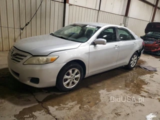 TOYOTA CAMRY LE V6