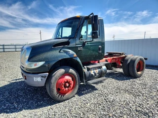 INTERNATIONAL 4000 4400