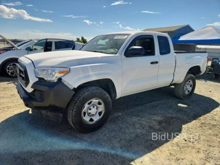 TOYOTA TACOMA SR