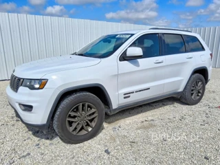 JEEP GRAND CHEROKEE LAREDO
