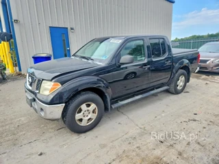 NISSAN FRONTIER SE V6