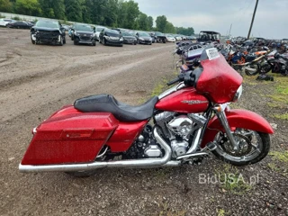 HARLEY-DAVIDSON FLHX STREET GLIDE