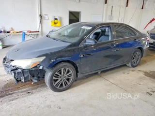 TOYOTA CAMRY SE