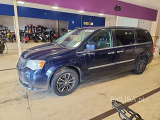 CHRYSLER TOWN & COUNTRY TOURING