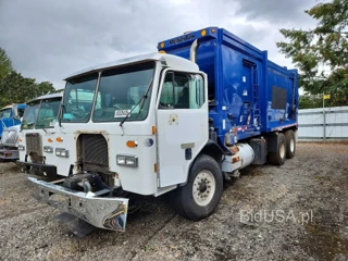 PETERBILT 320