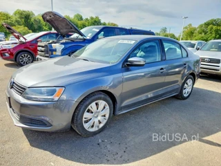 VOLKSWAGEN JETTA SE