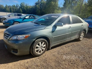 TOYOTA CAMRY BASE