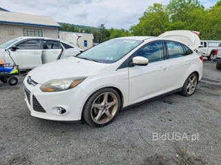 FORD FOCUS TITANIUM