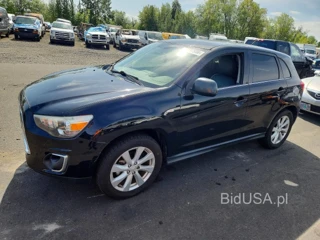 MITSUBISHI OUTLANDER SPORT SE