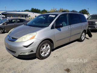 TOYOTA SIENNA XLE LIMITED 7 PASSENGER