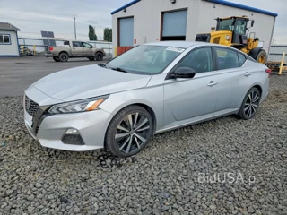 NISSAN ALTIMA SR