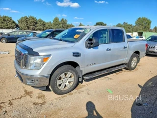NISSAN TITAN S