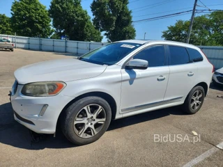 VOLVO XC60 T6 PREMIER+