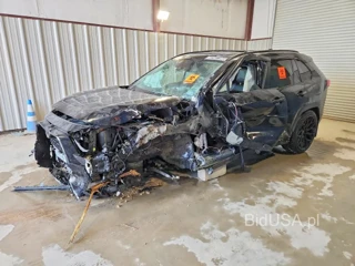 TOYOTA RAV4 XLE PREMIUM