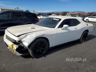 DODGE CHALLENGER SXT
