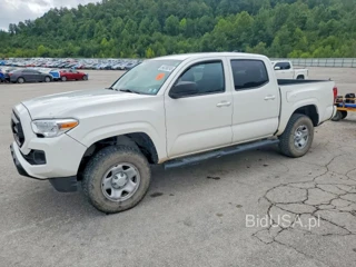 TOYOTA TACOMA SR V6