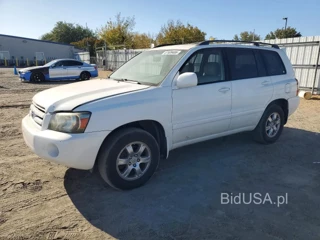 TOYOTA HIGHLANDER BASE