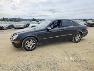 MERCEDES-BENZ E 320