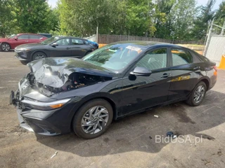 HYUNDAI ELANTRA HYBRID BLUE