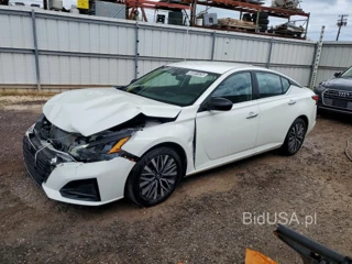 NISSAN ALTIMA SV