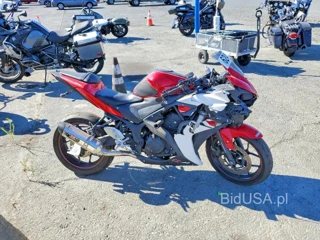 YAMAHA YZFR3