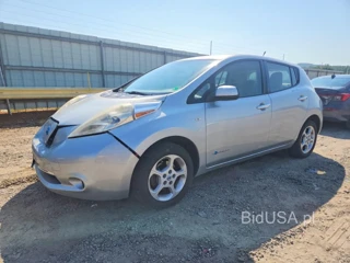 NISSAN LEAF SV