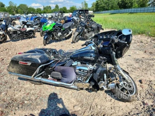 HARLEY-DAVIDSON FLHTCU