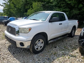 TOYOTA TUNDRA SR5