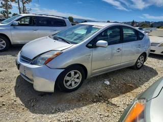 TOYOTA PRIUS BASE