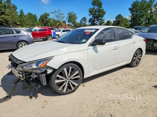 NISSAN ALTIMA SR
