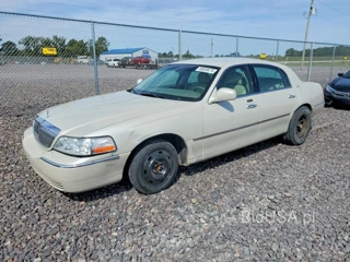 LINCOLN TOWN CAR SIGNATURE