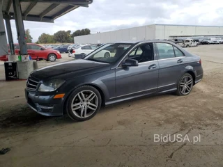 MERCEDES-BENZ C 250