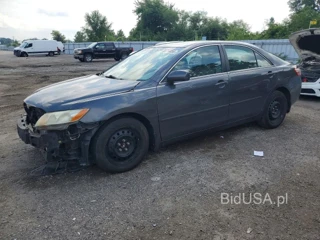 TOYOTA CAMRY BASE