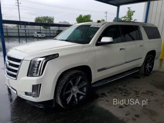 CADILLAC ESCALADE ESV LUXURY